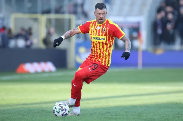 Awaria w laboratorium opóźniła pierwszy trening piłkarzy Korony Kielce