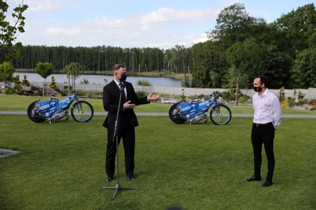 Andrzej Duda w odwiedzinach u mistrza świata. "Pięknie reprezentuje pan nasz kraj"