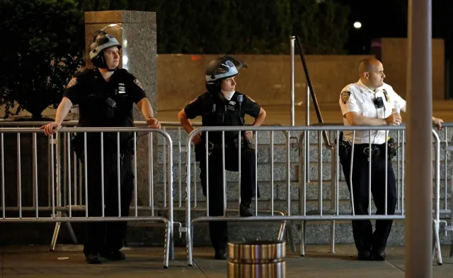 Ekspert o brutalności policji w USA: Winne szkolenia i uprzedzenia