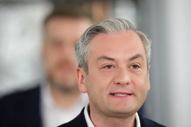 Biedroń: Mam wrażenie, że uczestniczę w nagraniu nowego Monty Pythona