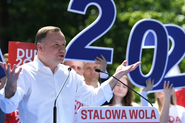 Bon turystyczny już w te wakacje? Duda: 500 zł na każde dziecko
