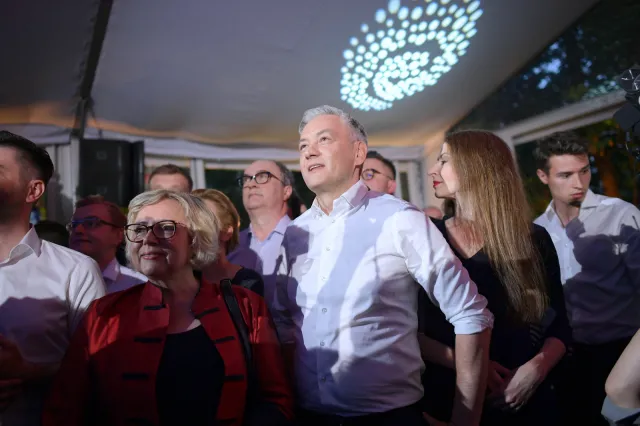 Biedroń rozczarowaniem jak Ogórek. Komu przekaże poparcie? [RELACJA ZE SZTABU]