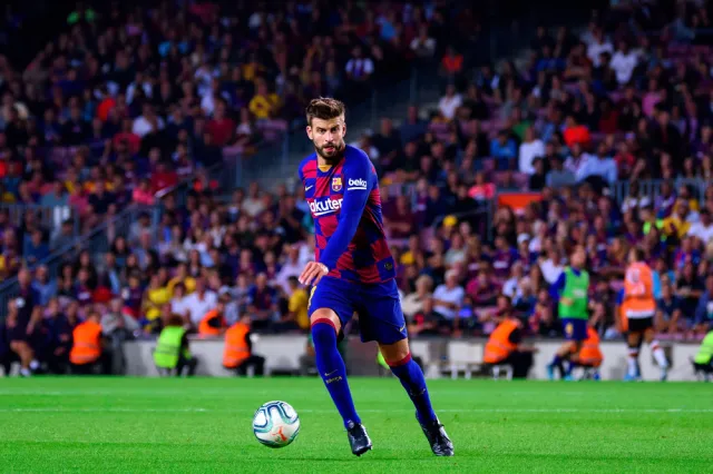 Gerard Pique poskarżył się ministrowi zdrowia. "Piłkarze ponoszą duże ryzyko"