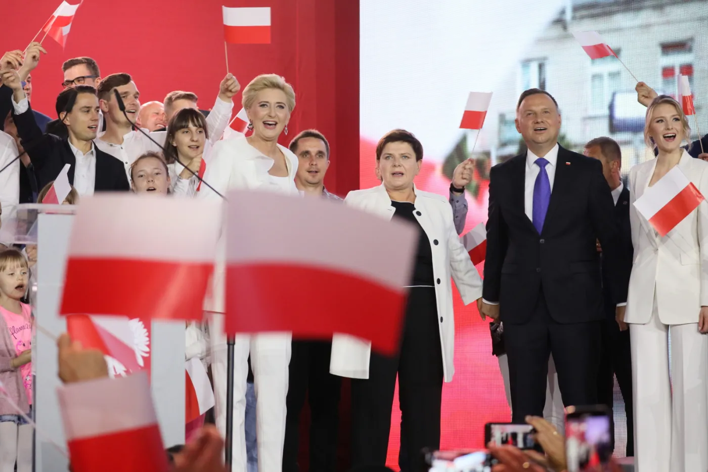 Zagraniczne media o wyniku wyborów w Polsce: Łeb w łeb wśród jadu