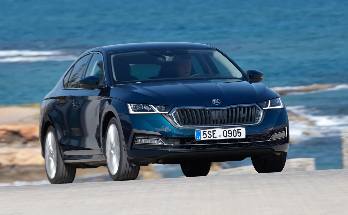 skoda-octavia-28120254.jpg