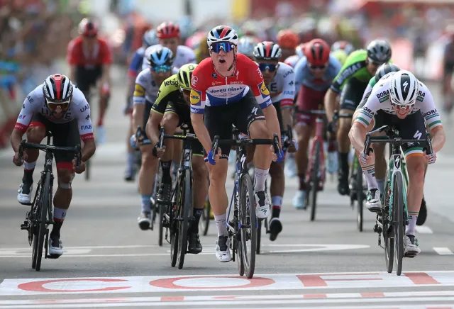 Fabio Jakobsen wybudzony ze śpiączki. Lekarze: Jest dobrze [WIDEO]