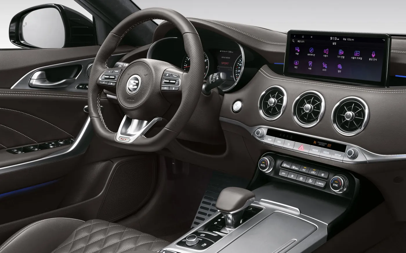 kia-stinger-28155445.jpg