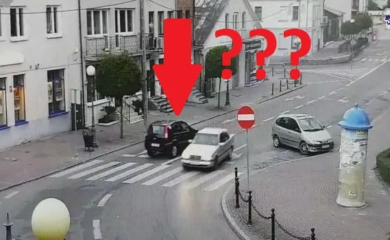 Zgłosiła kradzież samochodu. Policja pokazuje wideo: Pani nie zaciągnęła hamulca