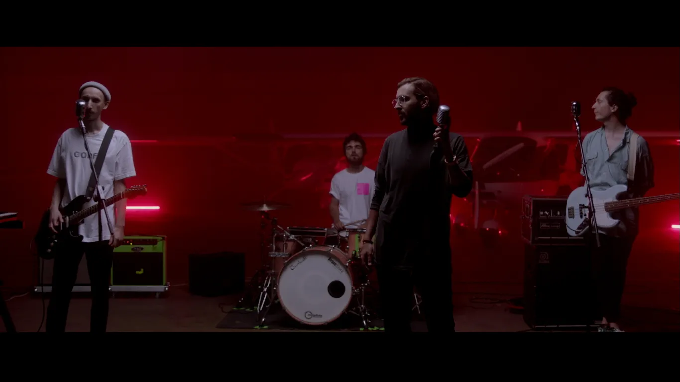 Clock Machine nagrało piosenkę do filmu "Polot"