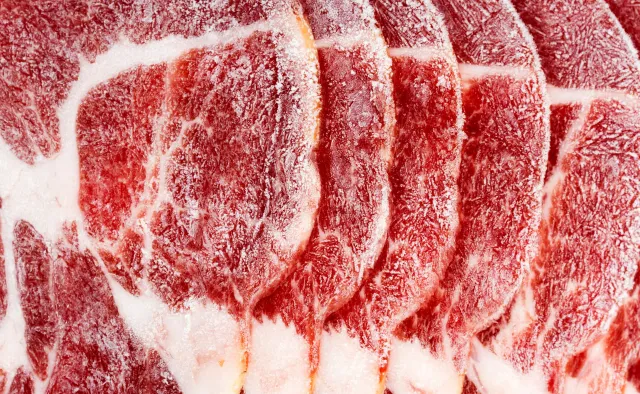 Pierwsze od ponad stu dni zakażenia koronawirusem mimo zamkniętych granic. Przez mrożonki?