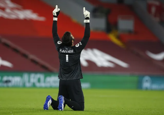 Trzy mecze, trzy zwycięstwa. Liverpool lepszy od Arsenalu w hicie Premier League