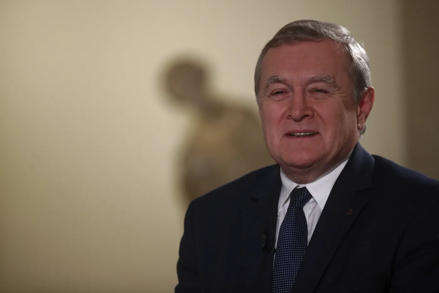 Gliński: Wyrazisty przekaz telewizji publicznej równoważy kłamstwa mediów prywatnych