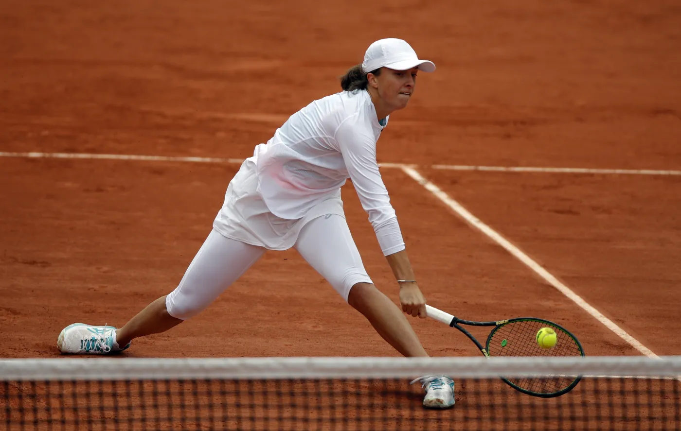 Świątek odesłała do domu Bouchard. Czas na Halep [WYNIKI]