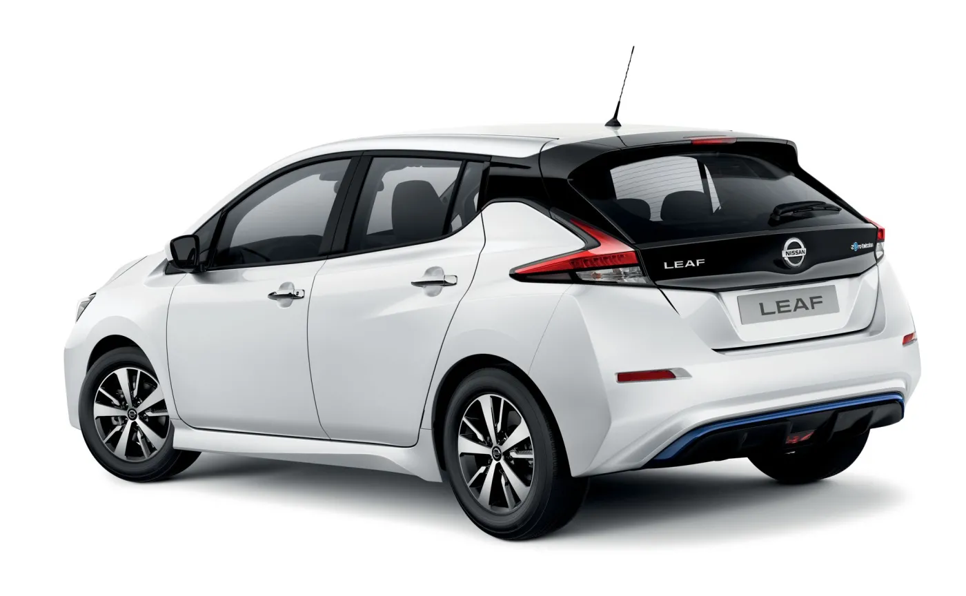 nissan-leaf-28239130.jpg