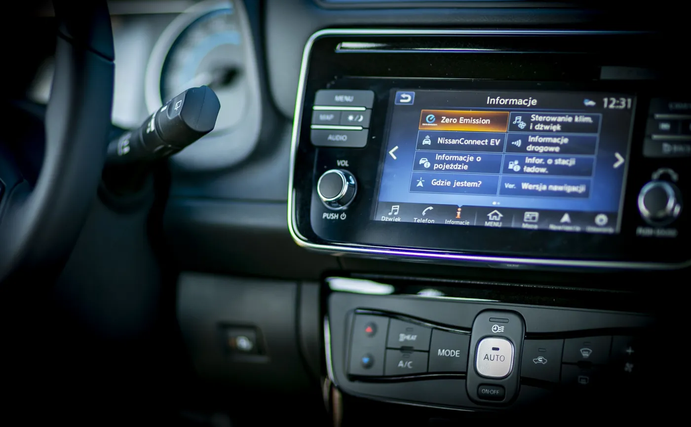 Nissan LEAF ostro tanieje w Polsce. Japończycy idą na wojnę z Volkswagenem