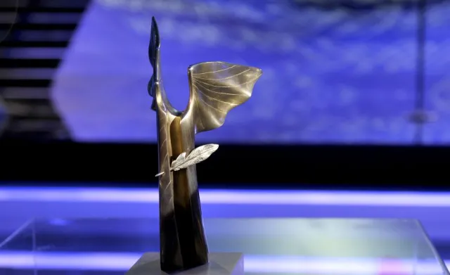 Radek Rak laureatem Nagrody Nike 2020. Joanna Gierak-Onoszko laureatką Nike Czytelników. 