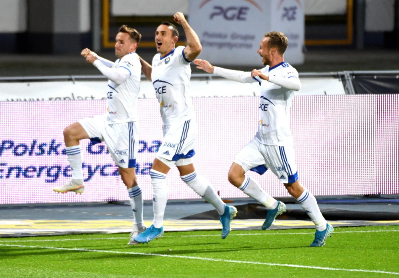 Stal Mielec wreszcie wygrywa, Piast Gliwice znów na deskach