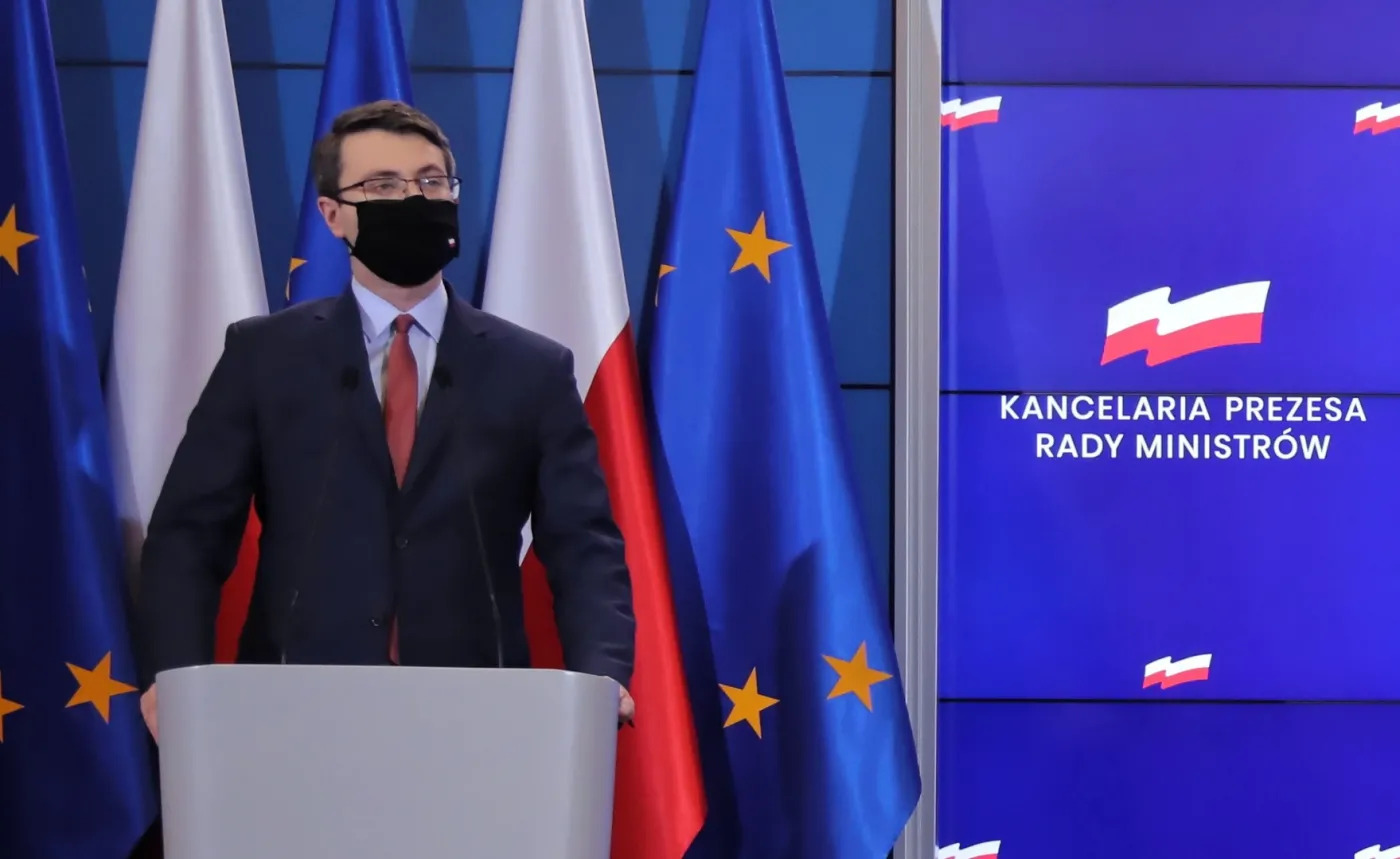 Będą nowe obostrzenia w Polsce? Rzecznik rządu: W czwartek zapadną decyzje