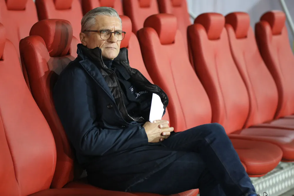 Nawałka czeka na pracę "za odpowiednią pensję". W kadrze zarabiał 150 tys. zł