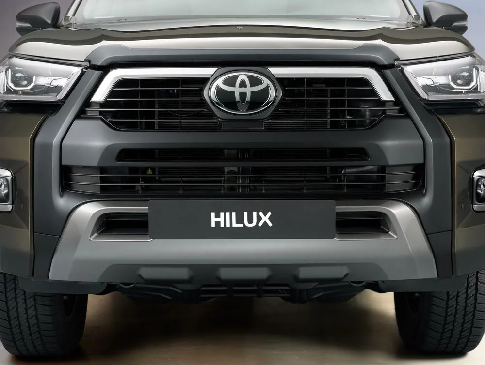 toyota-hilux-28242198.jpg