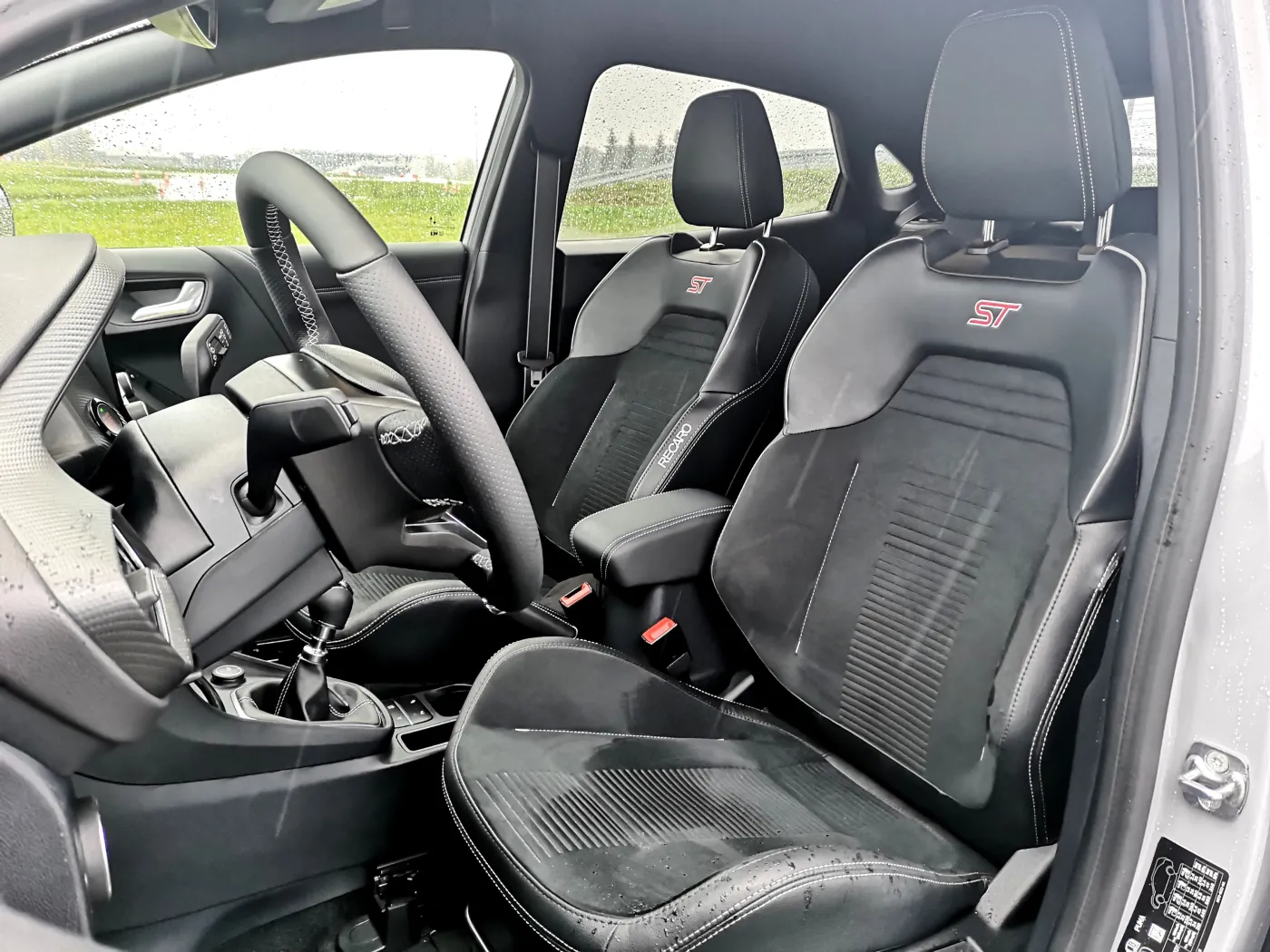 ford-puma-st-28313621.jpg