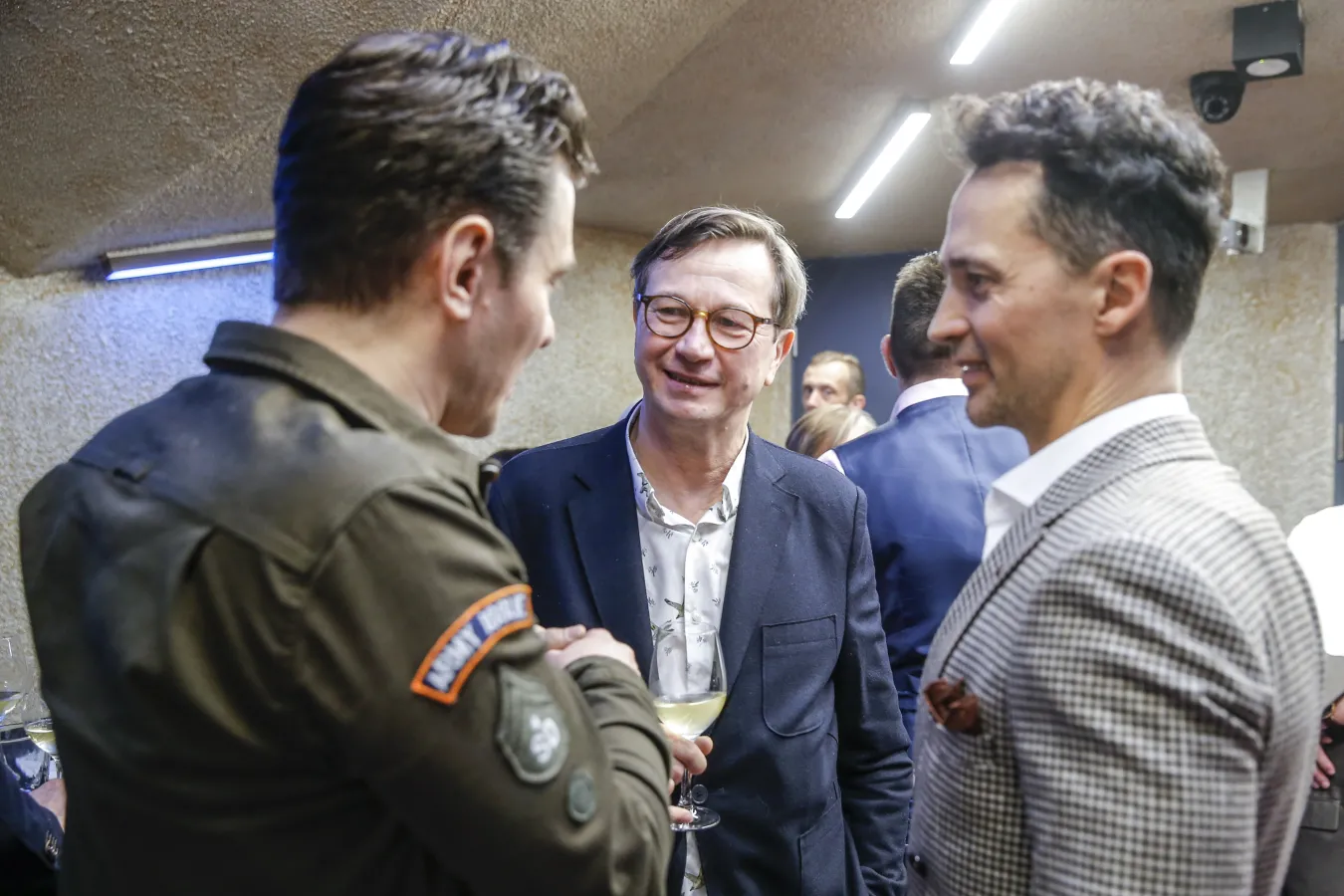 "Wygrał internety" kontra "Tego się nie da odzobaczyć". Reklama z Piotrem Cyrwusem rozgrzała internet