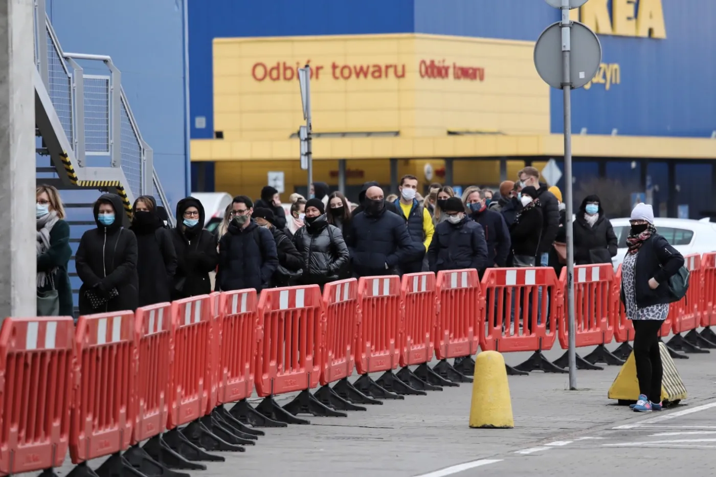 Polacy szturmują sklepy i galerie handlowe. W sieci krążą zdjęcia i nagrania wideo