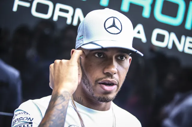 Lewis Hamilton i Michael Jordan nawołują do pokojowych protestów ws. Floyda