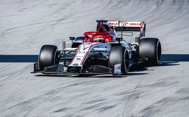 Kubica 15. podczas treningu Formuły 1. Zadebiutował syn Schumachera