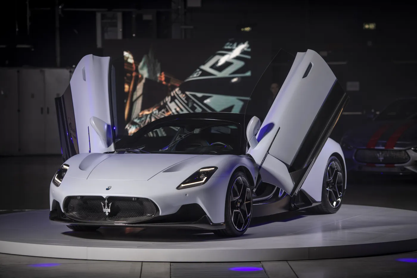maserati-mc20-36717717.jpg