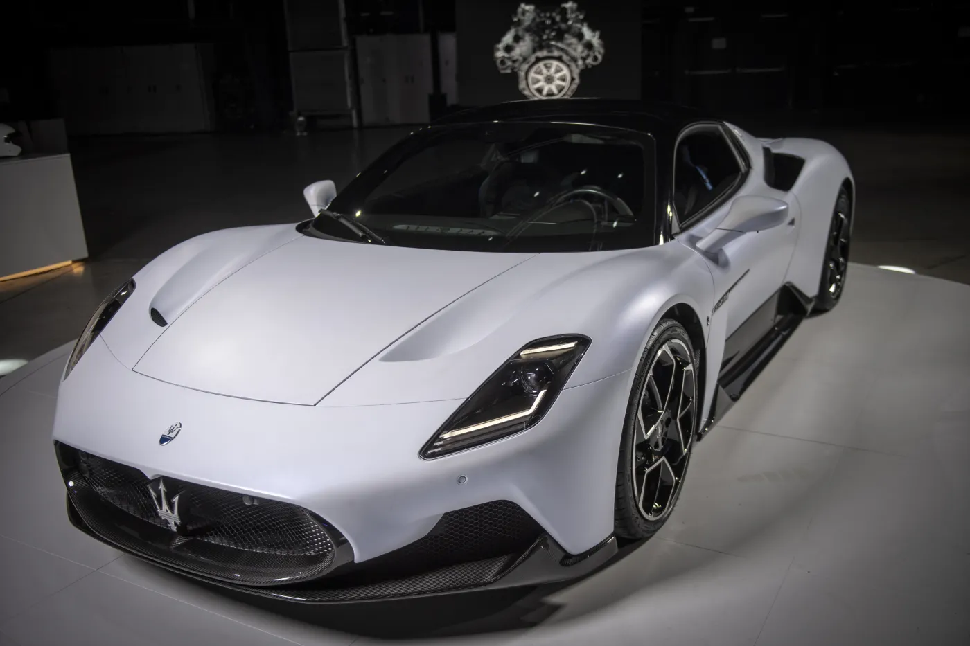maserati-mc20-36720880.jpg