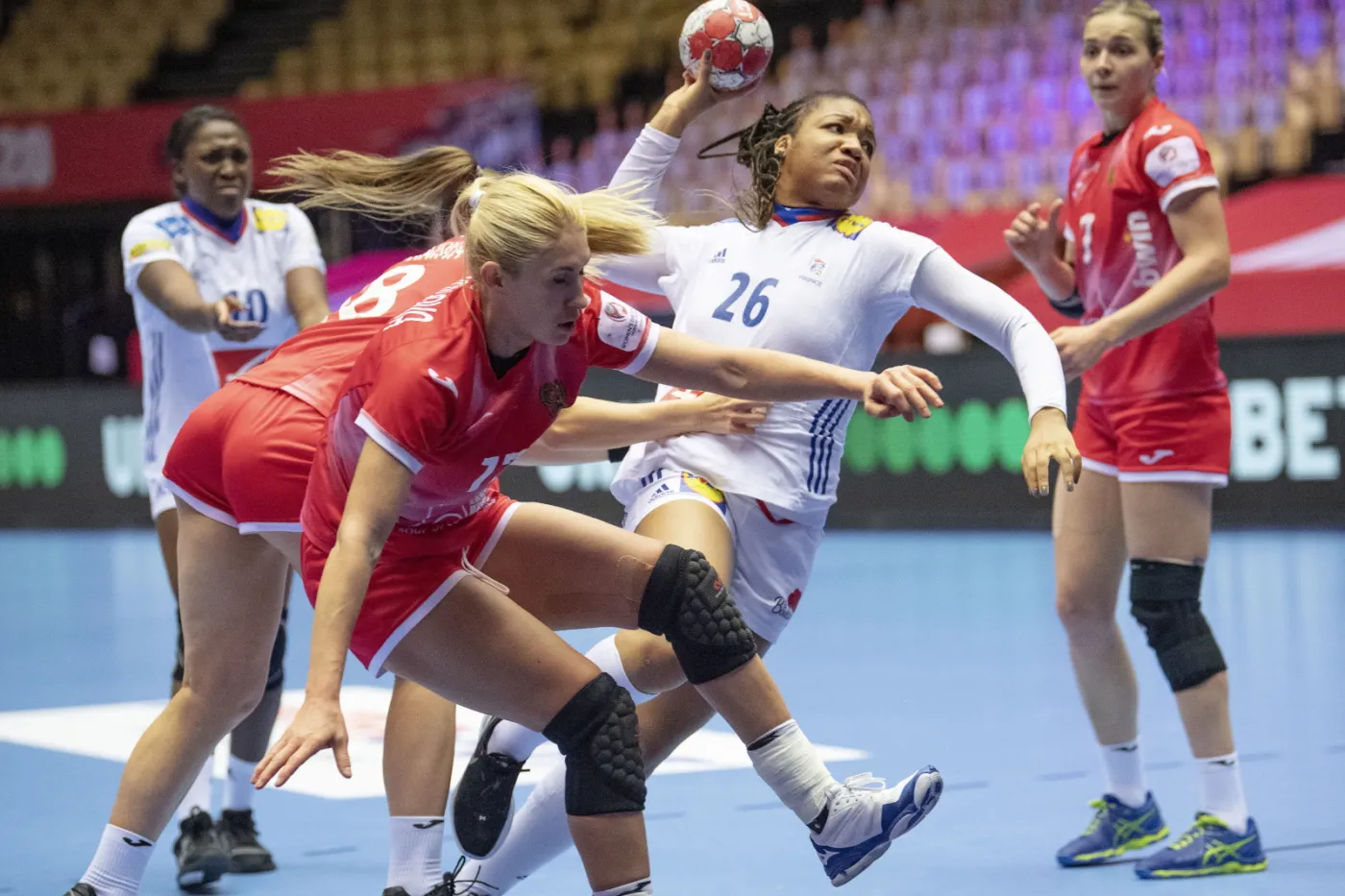 Francja, Chorwacja i Dania w półfinale Euro szczypiornistek