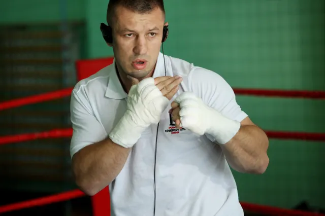 Adamek radzi Kownackiemu przed walką z Heleniusem, by nie zmieniał swojego stylu