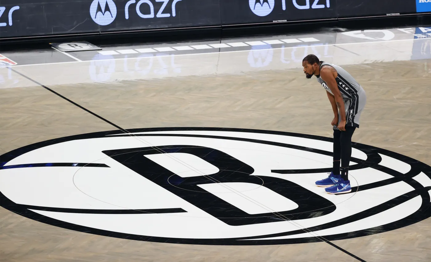 Kevin Durant w izolacji. Miał kontakt z osobą zakażoną COVID-19