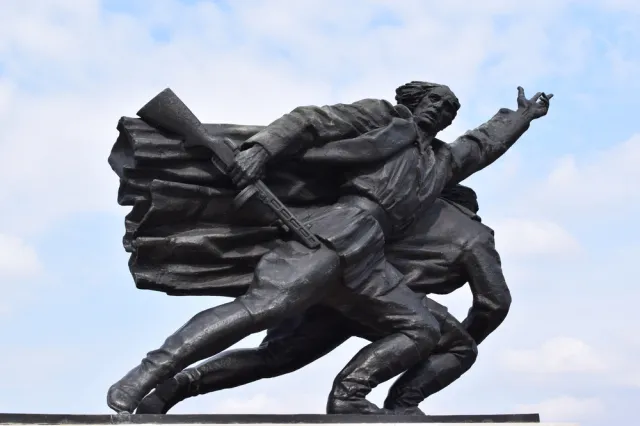 75 lat temu Armia Czerwona "wyzwoliła" Warszawę. I od razu ruszyła propaganda