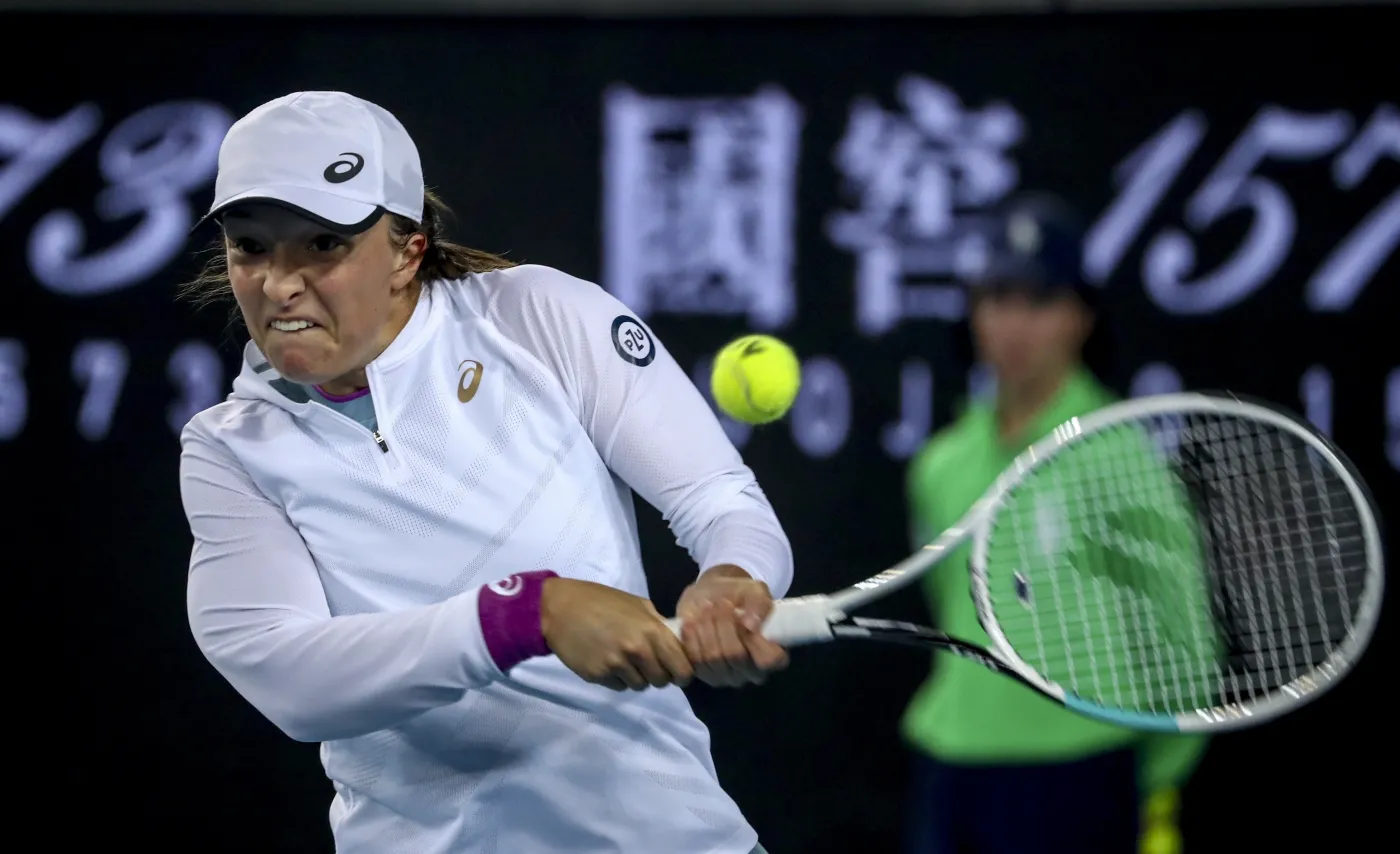 Iga Świątek przegrała z Simoną Halep i odpadła z Australian Open