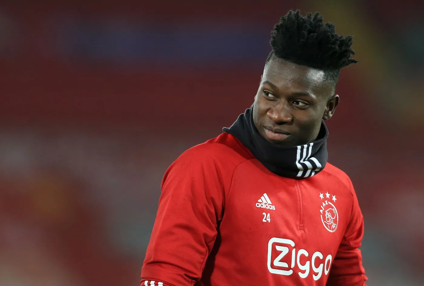 Bramkarz Ajaksu zawieszony na rok za doping. Pomyłka?