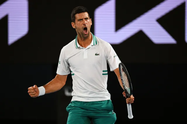 Djokovic wyeliminował "czarnego konia". Serb w finale Australian Open