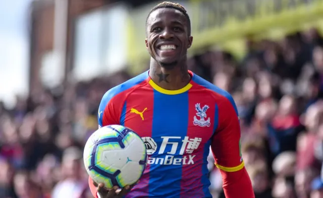 Wilfried Zaha nie będzie już klękać przed meczami w proteście przeciwko rasizmowi