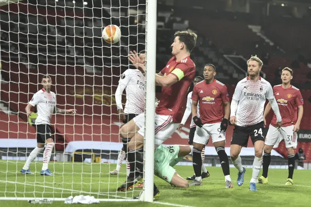 Piłkarz kupiony za 80 mln euro z kilkudziesięciu centymetrów nie trafił do pustej bramki