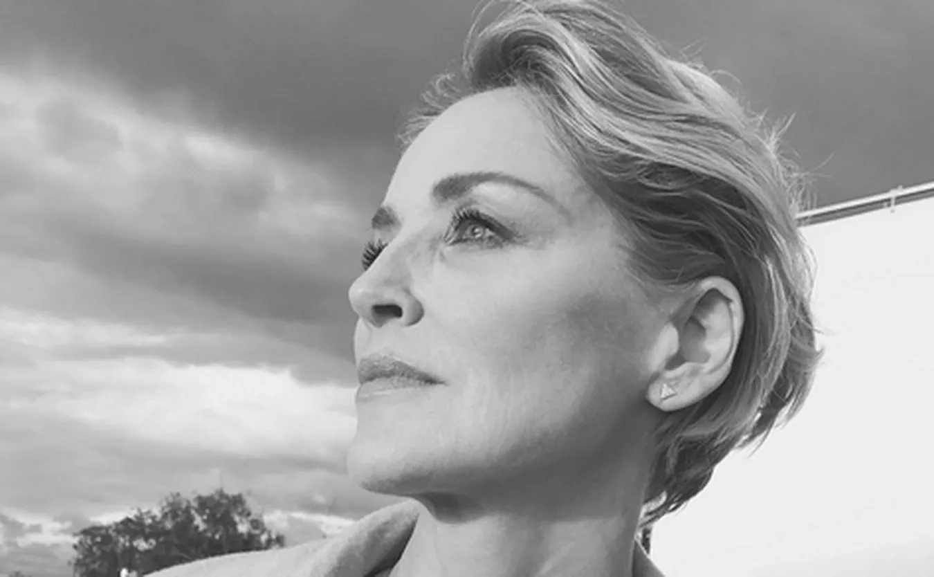 Sharon Stone zaszczepiona. Z powodu COVID-19 straciła swoją babcię i matkę chrzestną