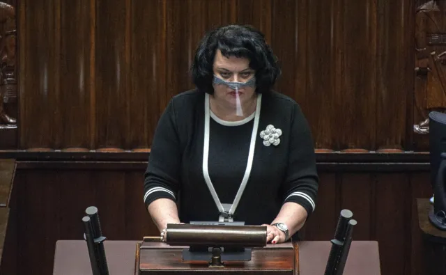 Posłanka PiS ciężko przechodzi COVID-19.  Od kilku dni jest w szpitalu