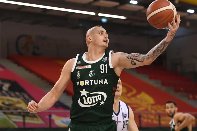 Koszykarze Legii przez kolejne dwa lata z Dariuszem Wyką