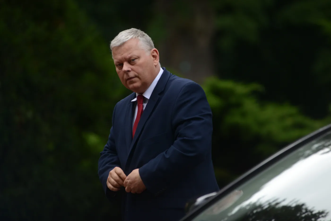 Suski szydzi: W Polsce powinny być małżeństwa homoseksualne, adopcja, może trzech tatusiów