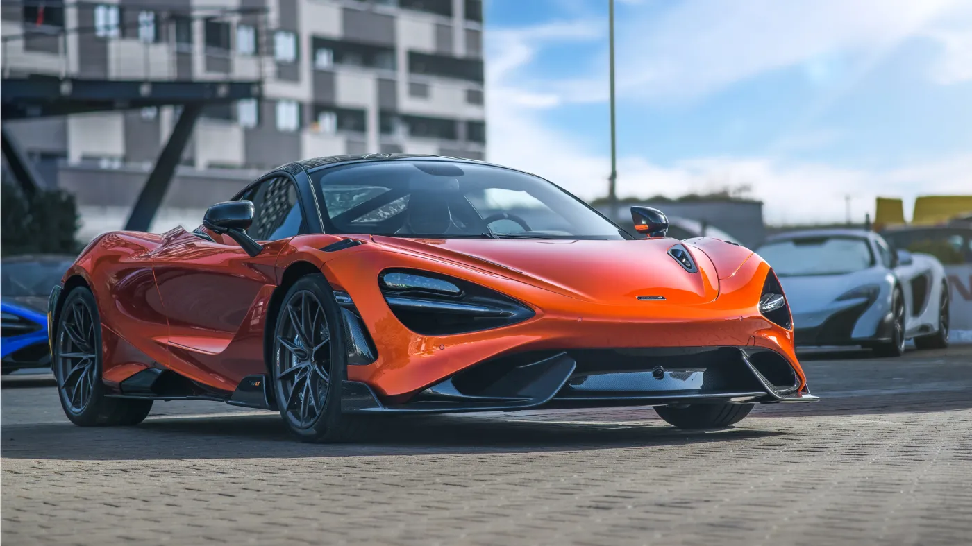 mclaren-765lt-37097118.jpg