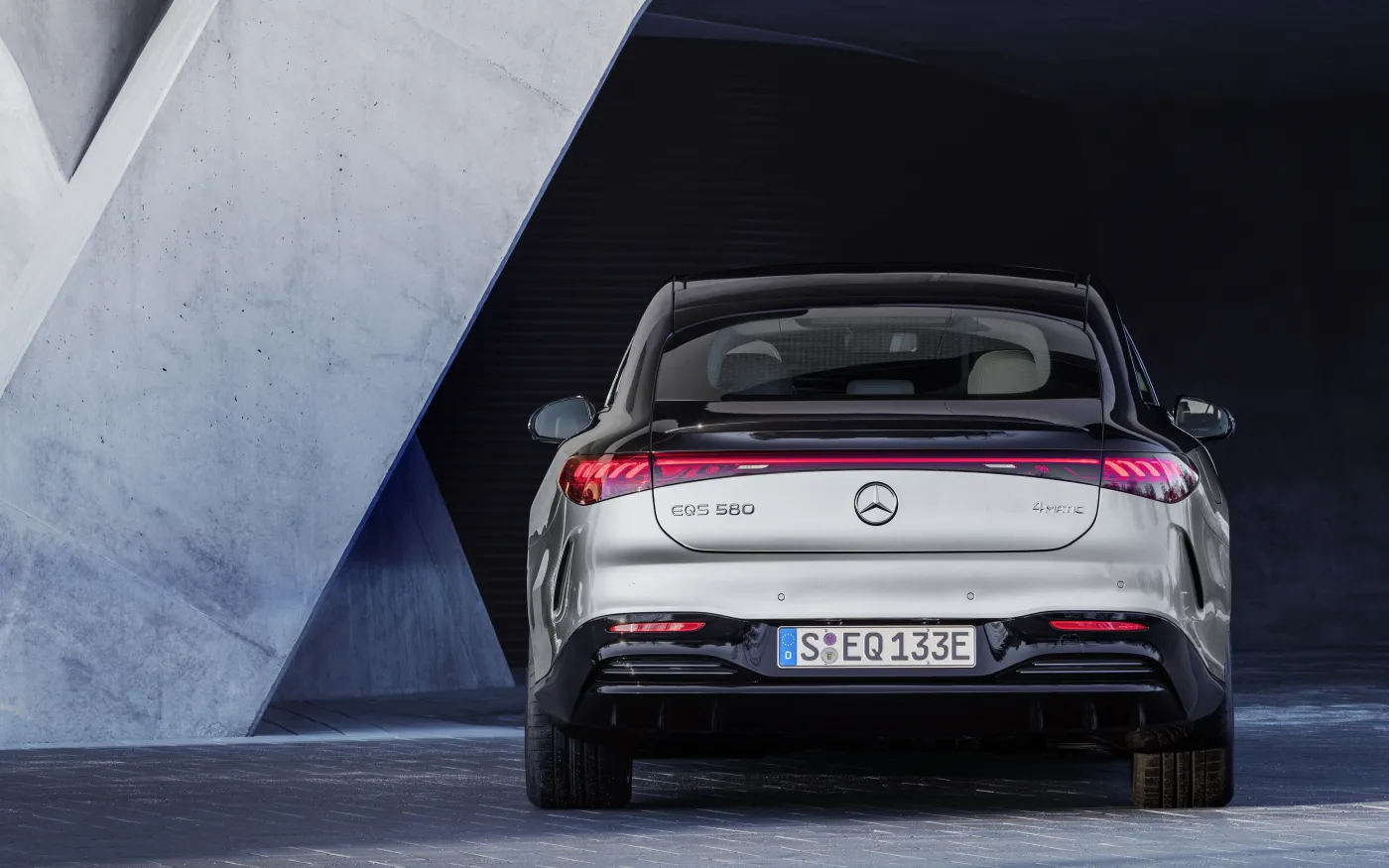 mercedes-eqs-37116389.jpg