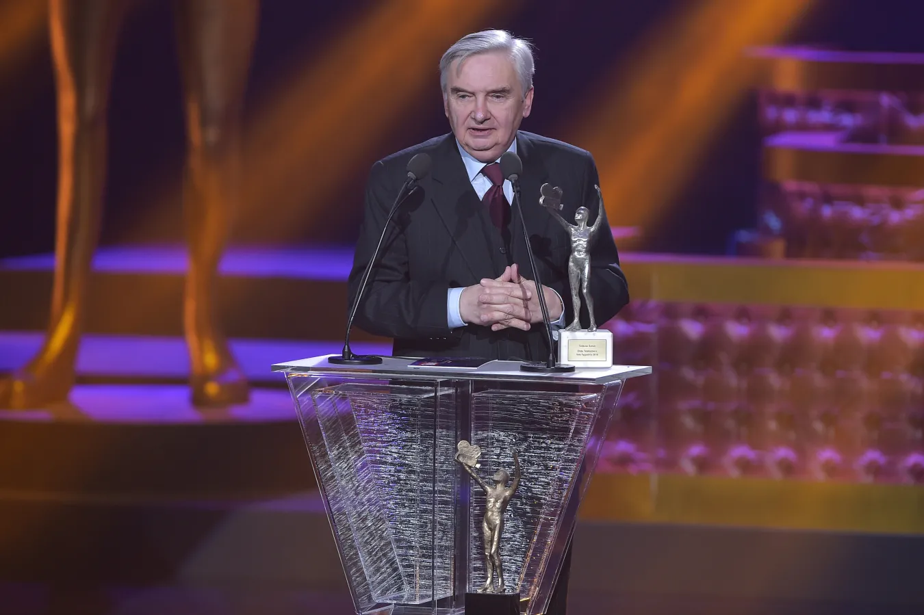 "Jeden z dziesięciu" znika z anteny? Osobliwe pożegnanie Sznuka i oświadczenie TVP