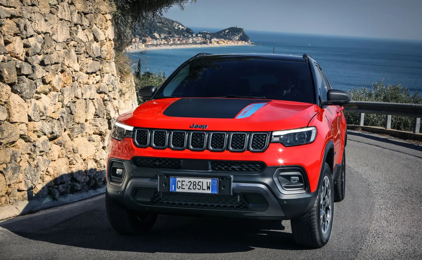 jeep-compass-37108746.jpg