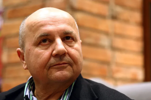 Wiktor Suworow: Niemal połowa personelu rosyjskich placówek to szpiedzy