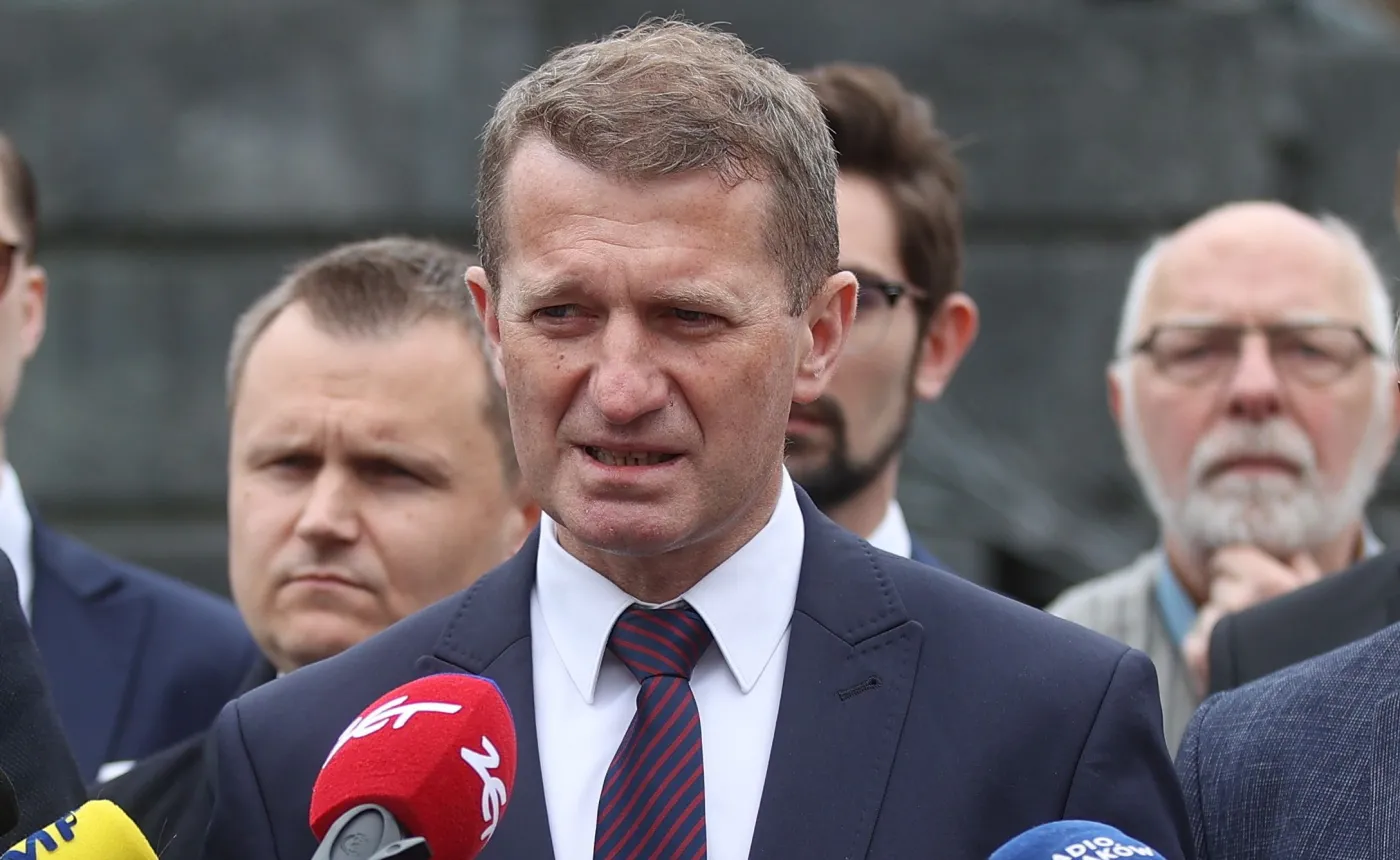 Raś: Ostatnią deską ratunku dla PO mógłby być Tusk